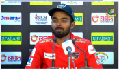 প্রথম টি-টোয়েন্টি সেঞ্চুরি মাকে উৎসর্গ করলেন হৃদয়