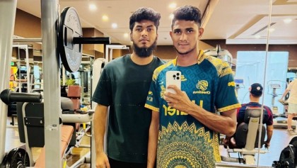 পাকিস্তান থেকে দেশে ফিরেছেন নাহিদ-রিশাদ