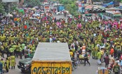 শাহবাগ অবরোধ করল নার্সিং শিক্ষার্থীরা