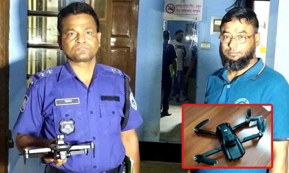 হিলি ঘাসুড়িয়া সীমান্তে ধান ক্ষেতে থেকে সচল ড্রোন ক্যামেরা উদ্ধার