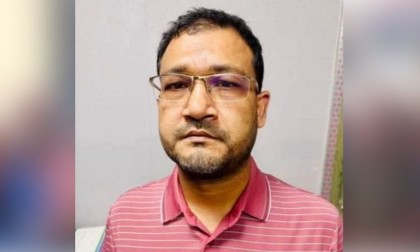 চাঁপাইনবাবগঞ্জে আ. লীগ নেতার জামিনের পর জেলগেটে ফের গ্রেপ্তার