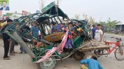 জামালপুরে কাভার্ড ভ্যানের চাপায় প্রাণ গেল ৪ জনের