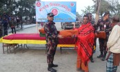 ঝিনাইদহের মহেশপুর সীমান্ত এলাকায় অসহায় ও দুস্থদের মাঝে বিজিবির শীতবস্ত্র বিতরণ