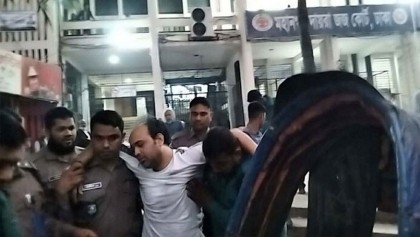 হাসপাতালে চিকিৎসা শেষে হাজতখানায় ইভ্যালির রাসেল