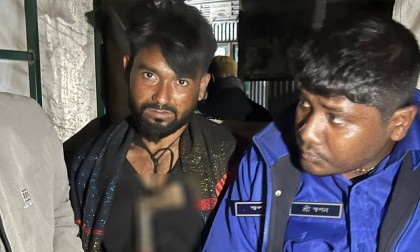 জামালপুরে দেশীয় অস্ত্রসহ এক যুবককে আটক 
