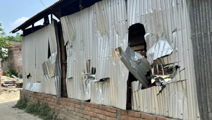 টর্চলাইট জ্বালিয়ে দুপক্ষের সংঘর্ষ, আহত ২০