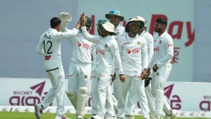 পাকিস্তানকে অলআউট করে বড় লিড পেল বাংলাদেশ