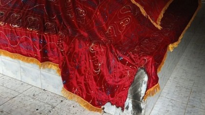 বরগুনায় সেই মাজারে ফের অগ্নিসংযোগ