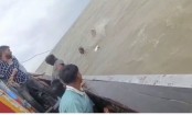সন্দ্বীপে ট্রলার থেকে সাগরে পড়া ২ যাত্রীকে উদ্ধার