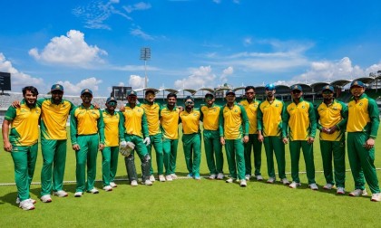 অস্ট্রেলিয়ার টপ এন্ড টি-টোয়েন্টি সিরিজে বাংলাদেশের কারা খেলবেন