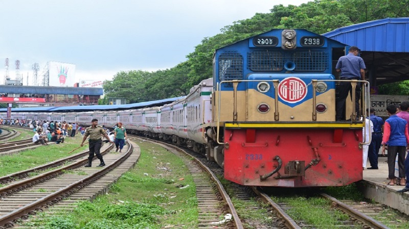 ট্রেনে কাটা পড়ে প্রাণ গেল মাদরাসাছাত্রীর