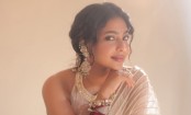 বিলাসবহুল গাড়ি নিয়ে ট্রোল, কড়া জবাব ঐশ্বরিয়ার