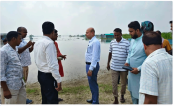 চাঁপাইনবাবগঞ্জে নদীর পানি কমলেও কাটেনি দুর্ভোগ