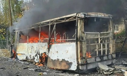 ইউক্রেনে দুই বাসে রাশিয়ার গ্লাইড বোমা হামলায় নিহত ৩৩